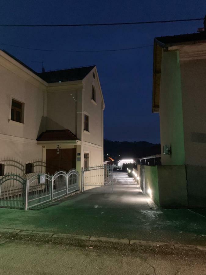 ホテル Vinarija Zlatar エクステリア 写真